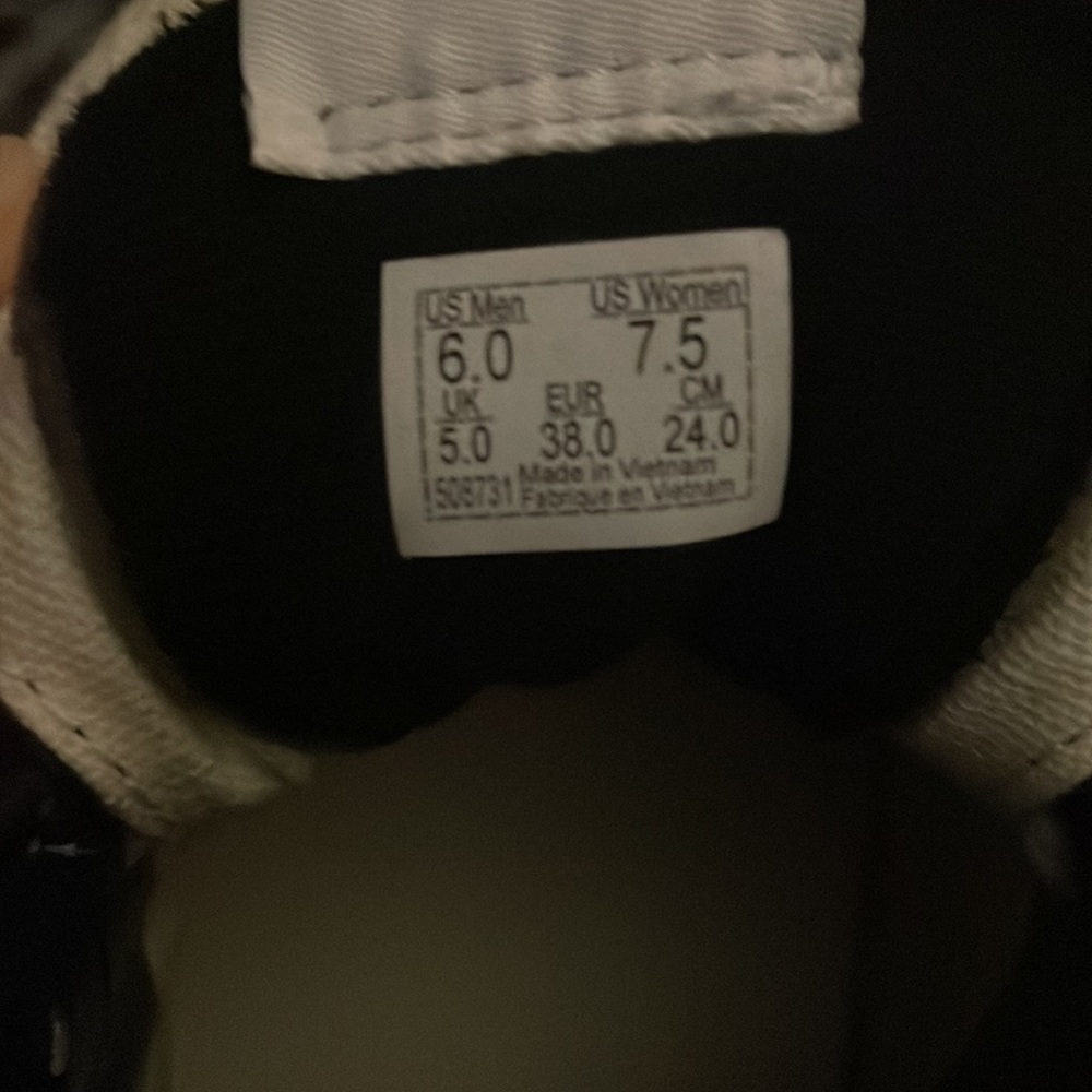 vans - Picture 8 of 8